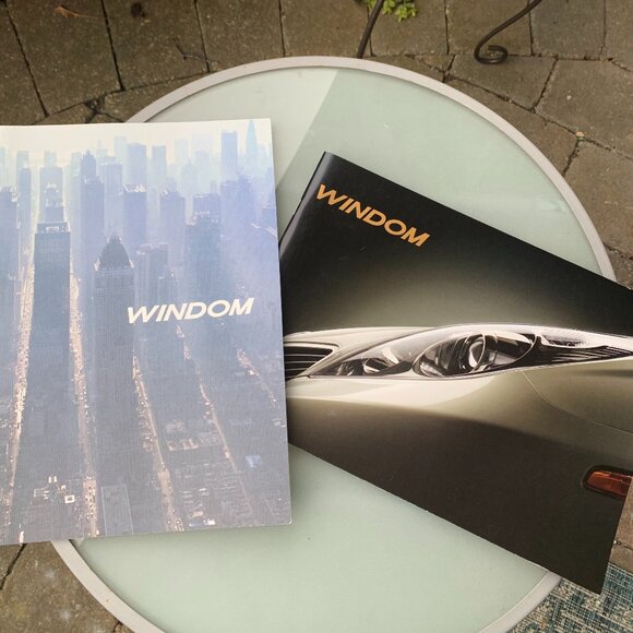 Vtg Toyota Japanese Car Showroom Pamphlets Bundle - Picture 3 of 7